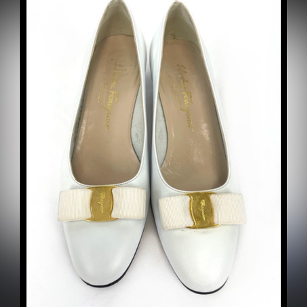 SALVATORE
FERRAGAMO Lillaz Leather Ballet Pump 8 B Bow Iconic
Classic Sh… - Picture 3 of 6